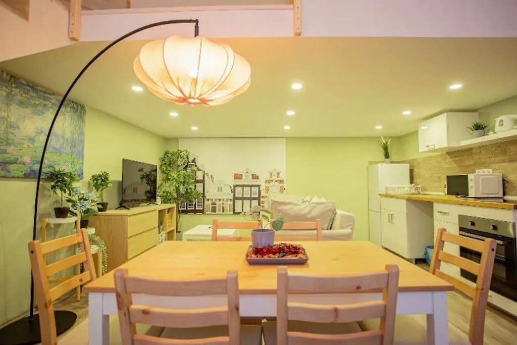 דירה בודפשט Cosy 2 Bedroom Flat In Akacfa St., Sol